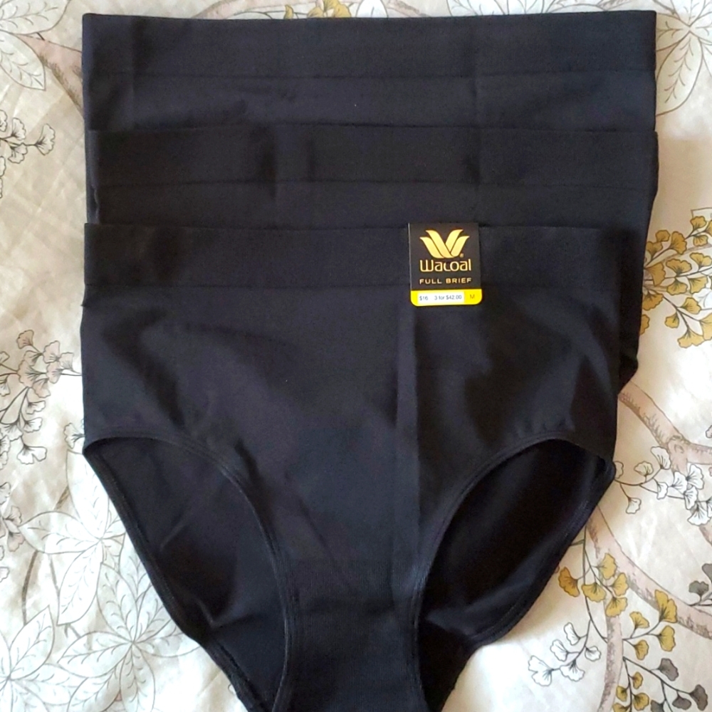 Wacoal ladies full brief b-smooth color black